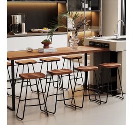 Four brand new barstools
