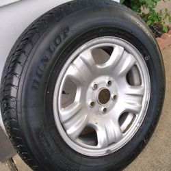 (One Only) Toyota 5x114.3 Rim With Used-like New Dunlop 215 70 16  Tire: Ready To Use  - No Issues 