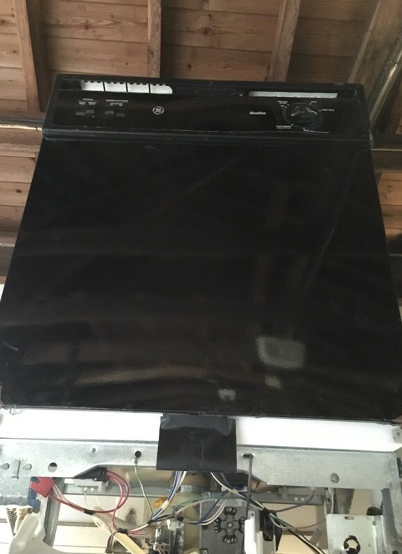 Black white stainless dishwasher excellent condition everything is been tested and certified