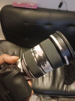 Sony camera with lens
