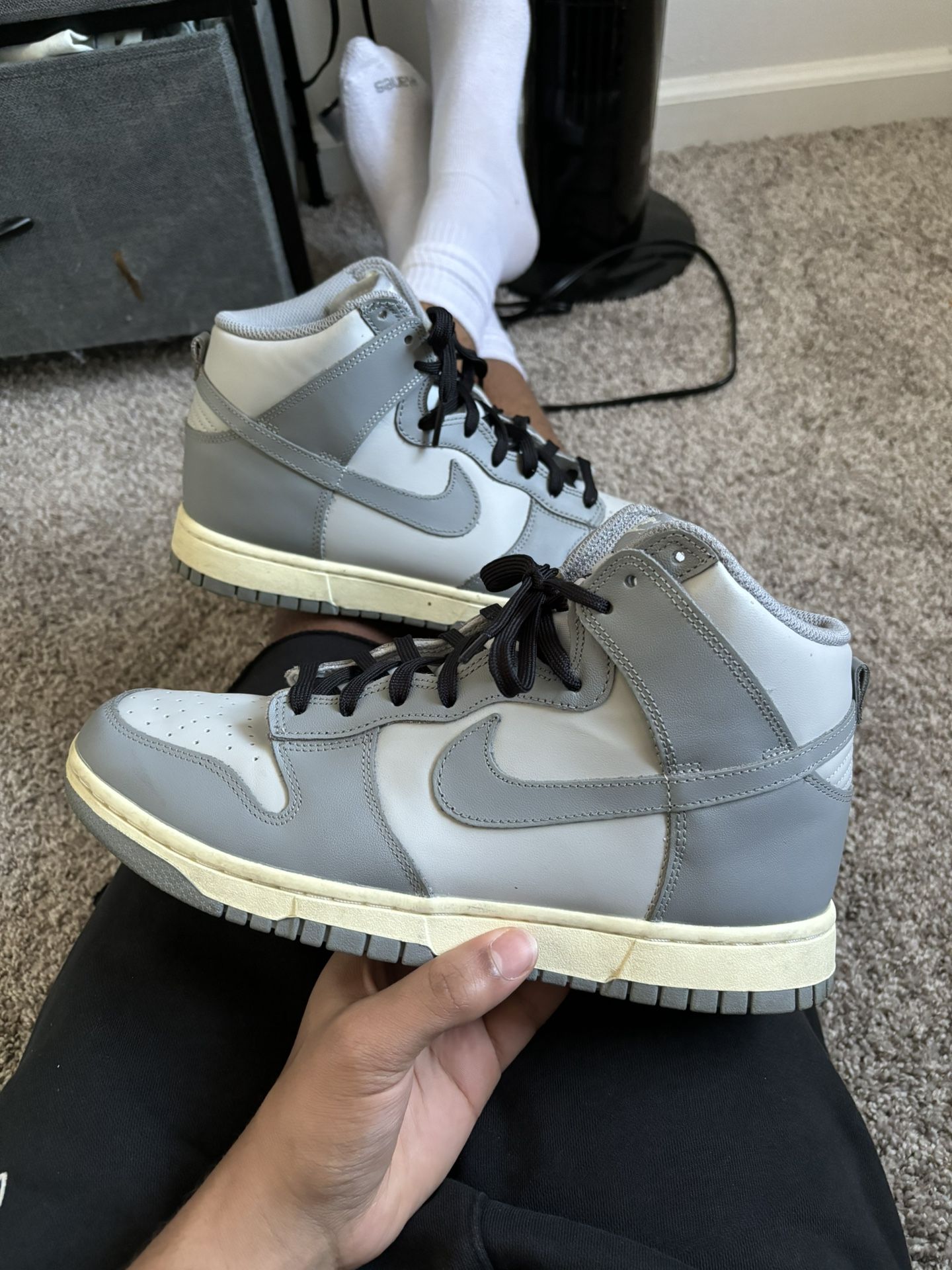 grey dunks