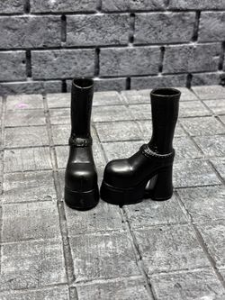 2001 Bratz Yasmin 1st Edition Boots custom black