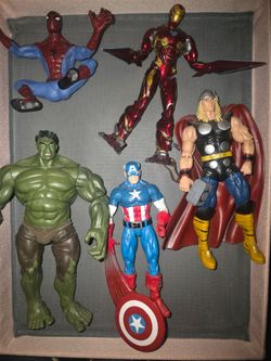 Loose action figures