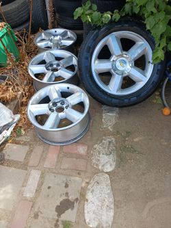 Chevy Ltz 20s " 6 lugs Stocks