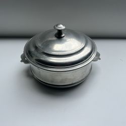 Vintage Woodbury Pewter Henry Ford Museum Covered Pan Display Nice Patina