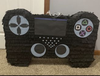 Ps remote controller piñata