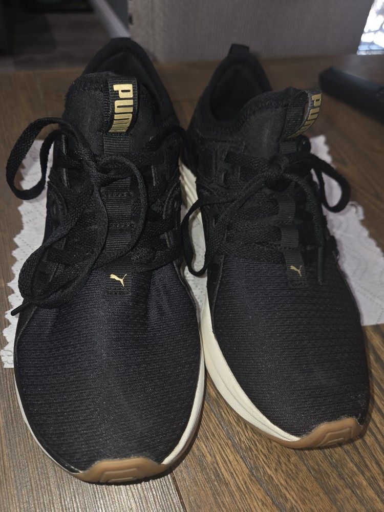 Women Puma Shoes