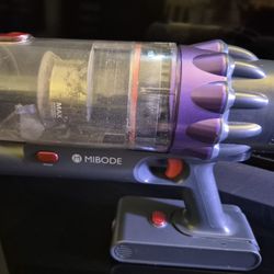 Dyson Cordless Handheld Vaccum