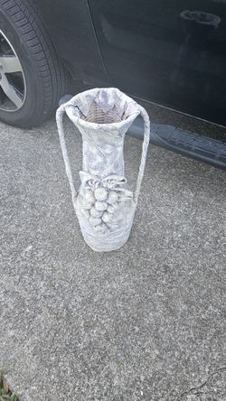 FLOOR VASE