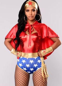 Wonder Woman costume size: xs/s