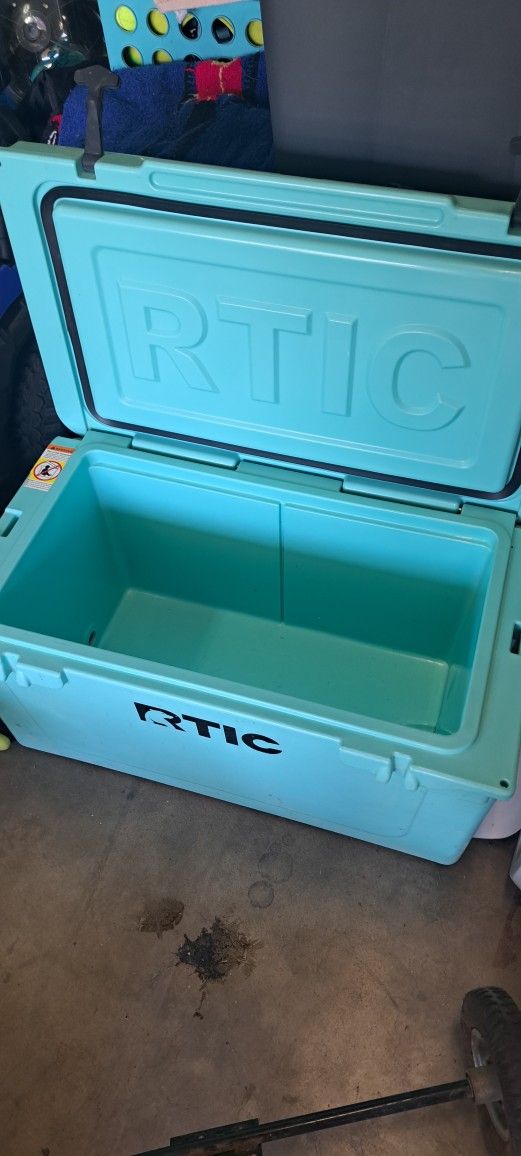 Rtic 65qt Heavy Duty Cooler