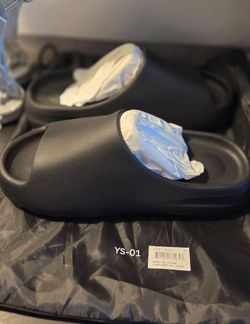 Adidas Yeezy Slide Onyx Black Size 8