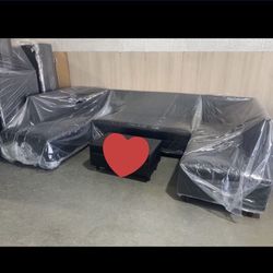 U Sectional Furniture Pillows Included. Brand New