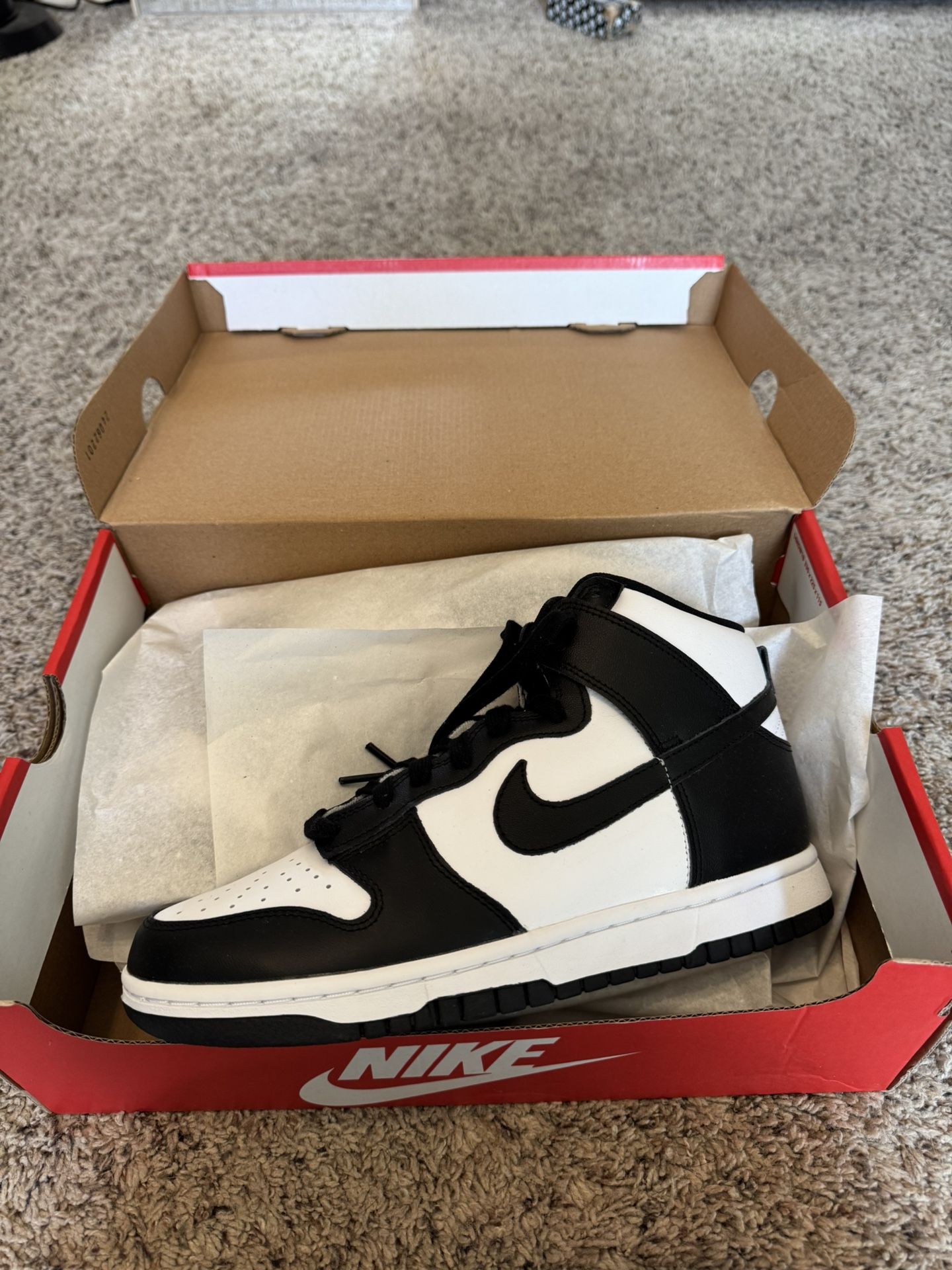 Nike Panda Dunks
