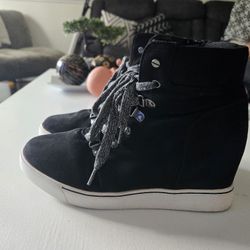 COOL Black Boots