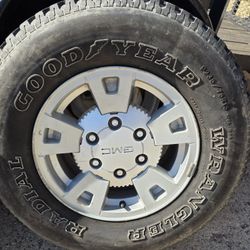 2004-2008 GMC Canyon or Chevrolet Colorado. 