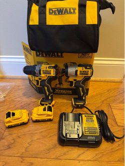 Dewalt XTREME 2-Tool 12V MAX XR DrilI/Impact Driver with Bag (2-Batteries and Charger -NEW-