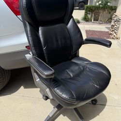 Lazboy Brand Leather Executive Office Chair - Rolls Beautifully