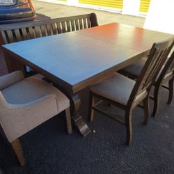 Big Dining Table Set Located In Mesa Crossroads Main Street And Gilbert Rd 