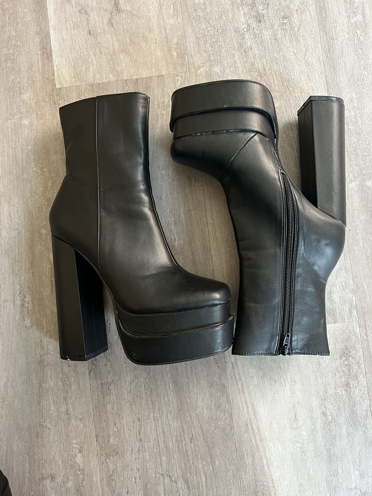 Platform Black Boot
