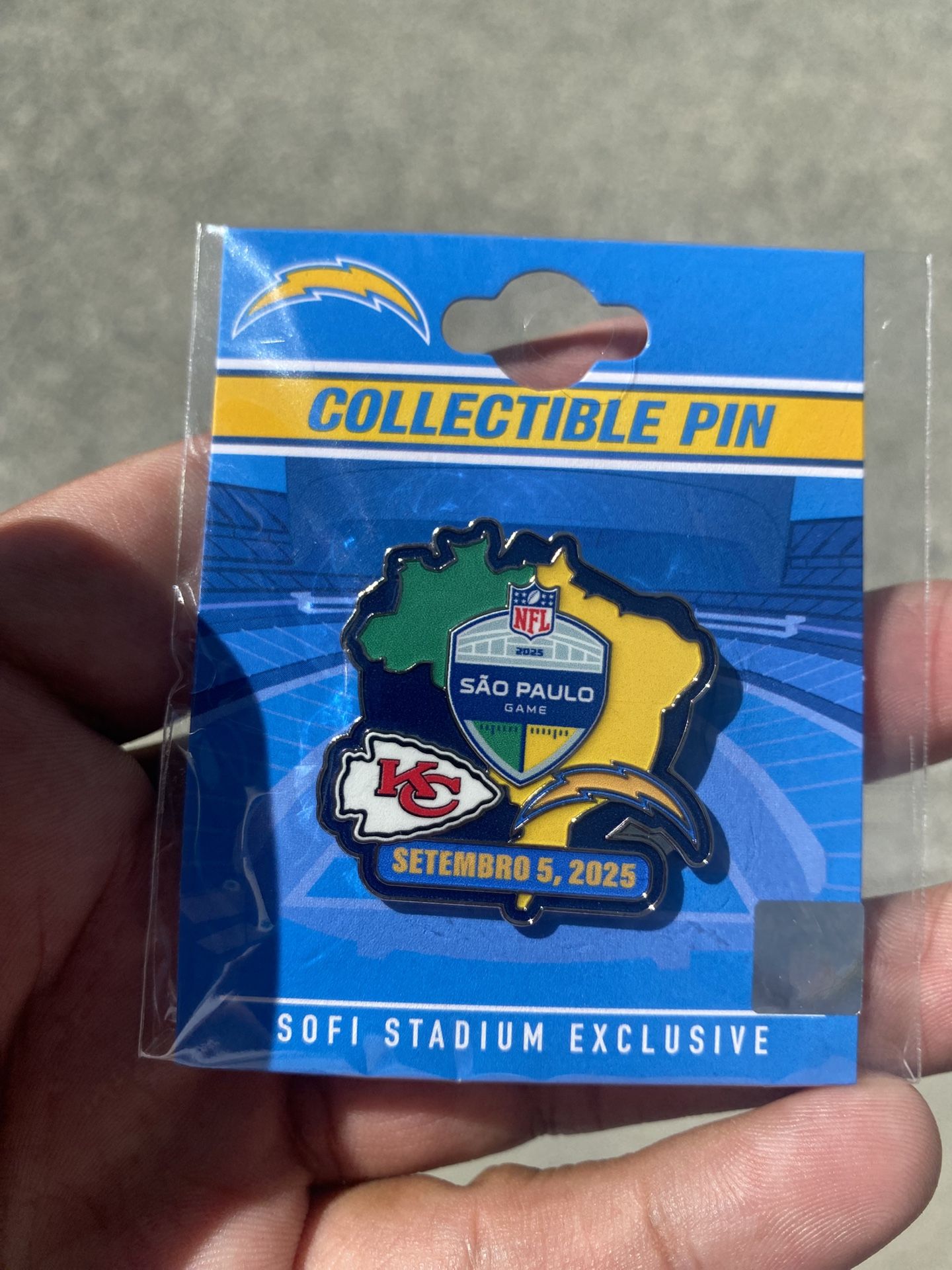 Chargers Pin 