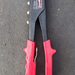 Arrow Rivet Gun