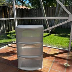 Plastic Storage Drawers 