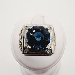 18k White Gold 6.76ct London Blue Topaz Ring
