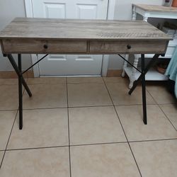 Nice Desk