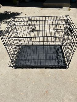 PET CRATE WITH DOUBLE DOORS AND TRAY