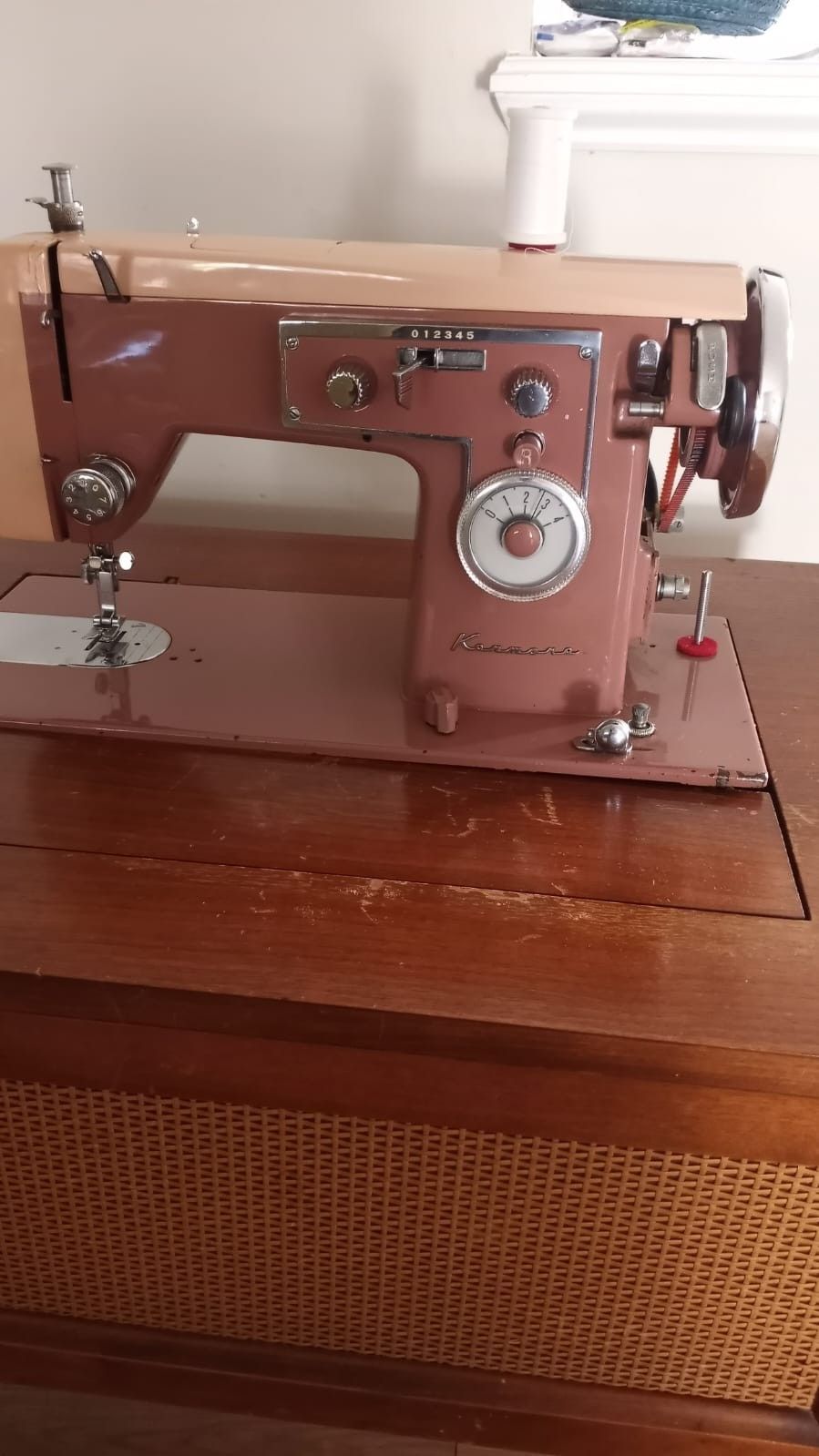Kenmore Model 158.470 Sewing Machine With Table