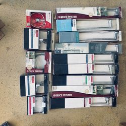 Lot of Bathroom Hardware – Delta, Moen, Price Pfister