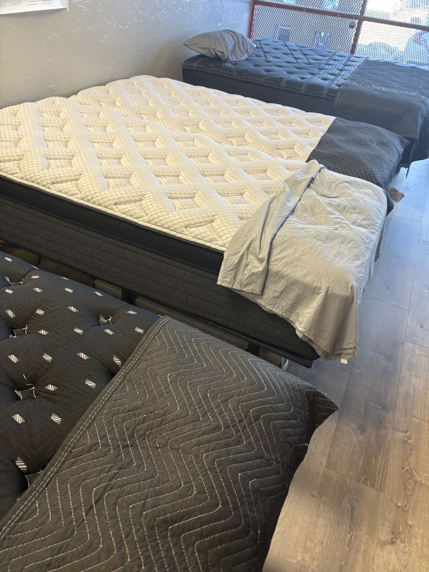 Brand New Mattresses Justin 30–70% Off Retail