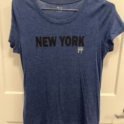 Gap Ladies Short Sleeve New York Shirt - Like New - Blue - Size Large  