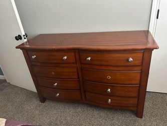 Dresser Bedroom