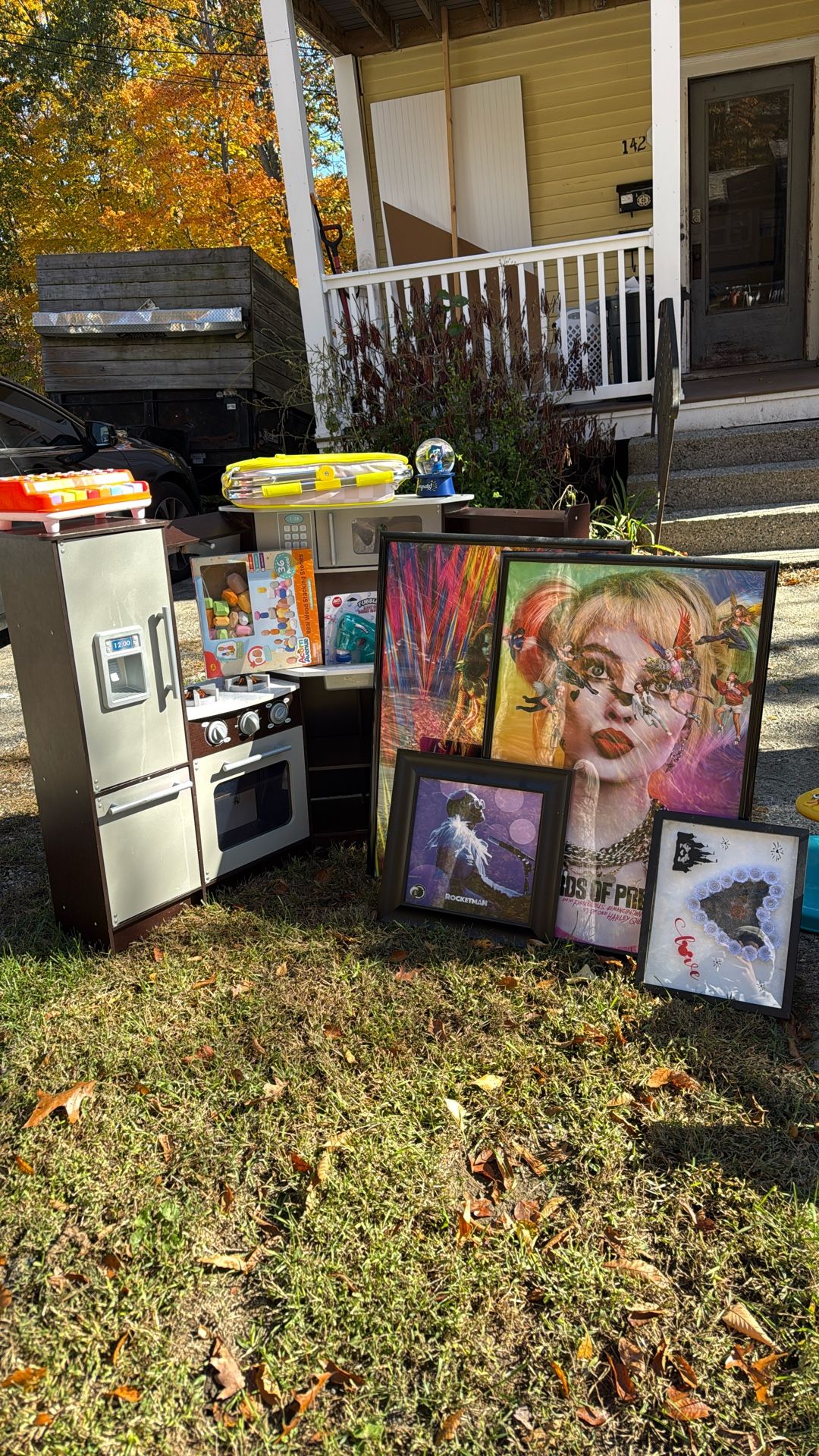 EVERYTHING MUST GO . Brand New In Box Toys , Bobble Head , Children’s Kitchen Etc 