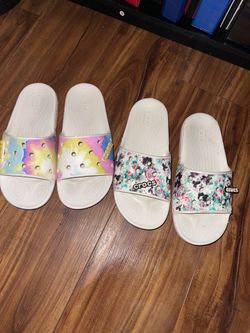 Crocs Classic Slide Sandals – 2 Pairs