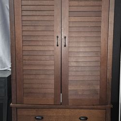 Armoire