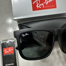 Ray-Ban Black Wayfarer RB4169 Sunglasses With Grey Lenses Unisex