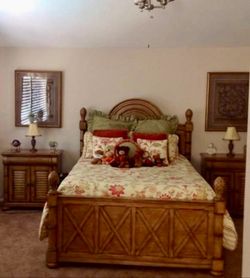 Bedroom set