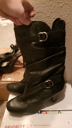 Black boots size 9