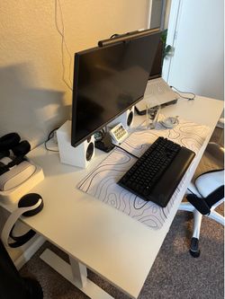 Large Gaming Desk – 63” x 31”