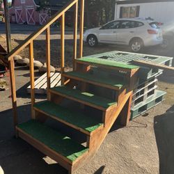 Custom Built Stair/steps With Hand Railing. 5 Steps Great For RV Or Mobil home Quality Material And Craftsmanship.  $170  Ridgefield WA