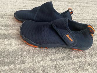Kids water aqua shoes, size 13