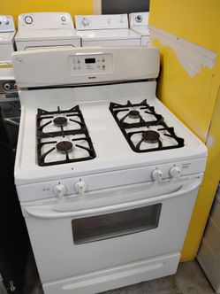 Estufa gas blanca KENMORE.