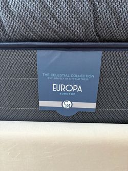 Queen Plush Euro Pillow Top Mattress