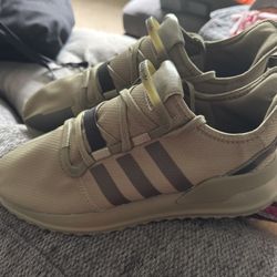 Adidas ‘U Path Run’ (Raw Khaki)
