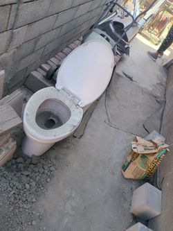 Free Toilet