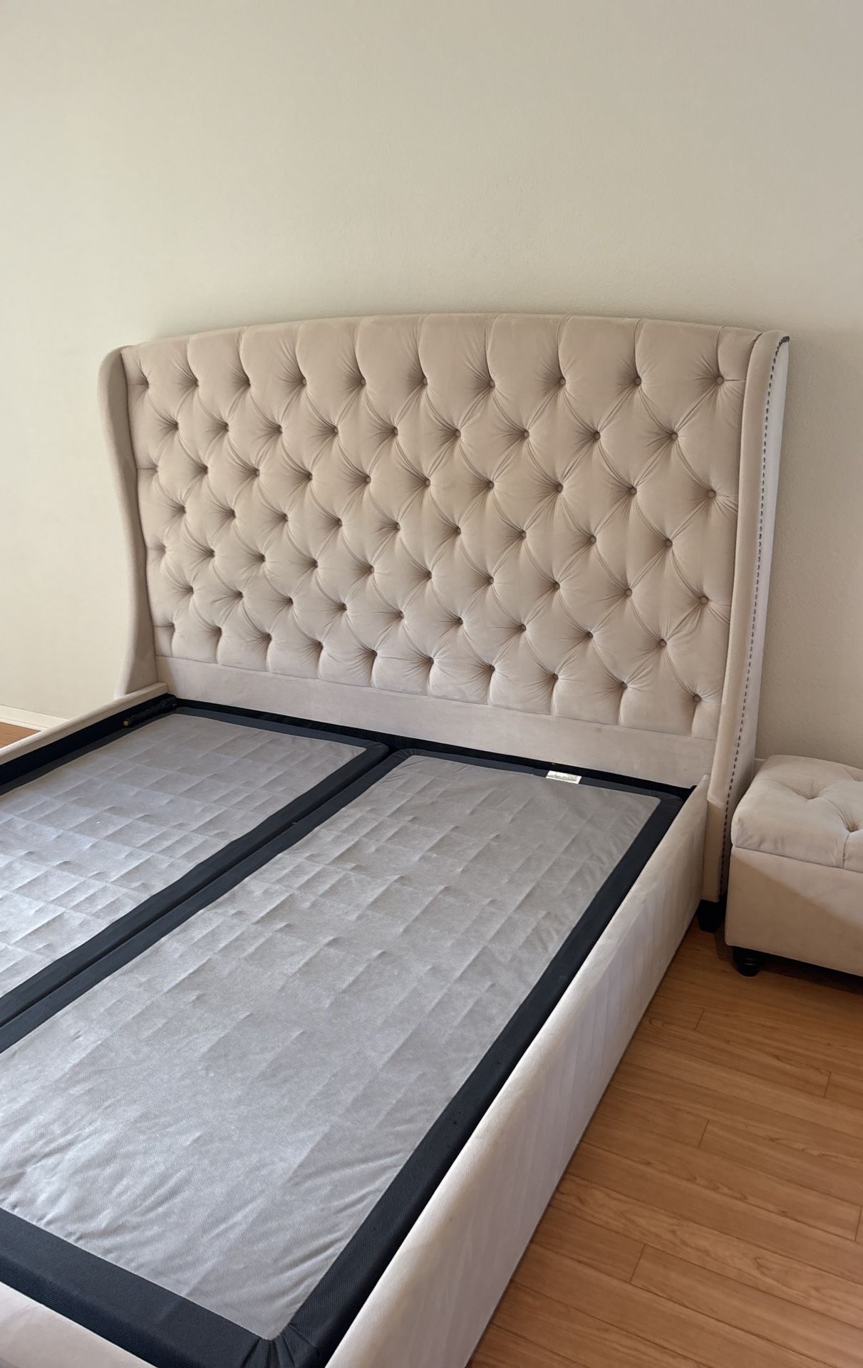Mirraya Beveled Upholstered Collection
