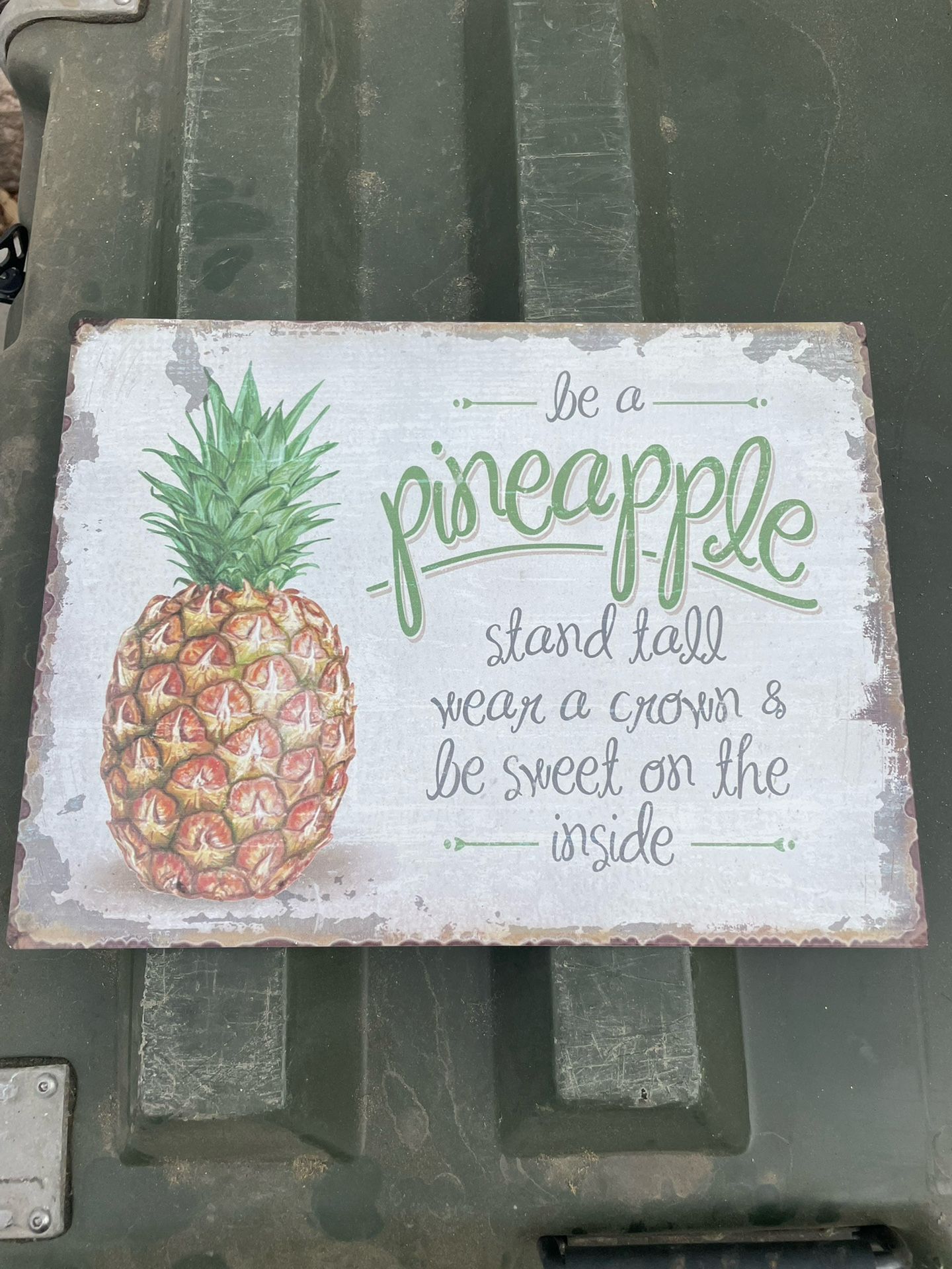 Home Decor Pineapple Sign